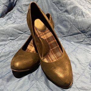 BOC black block heel pumps size 9.5